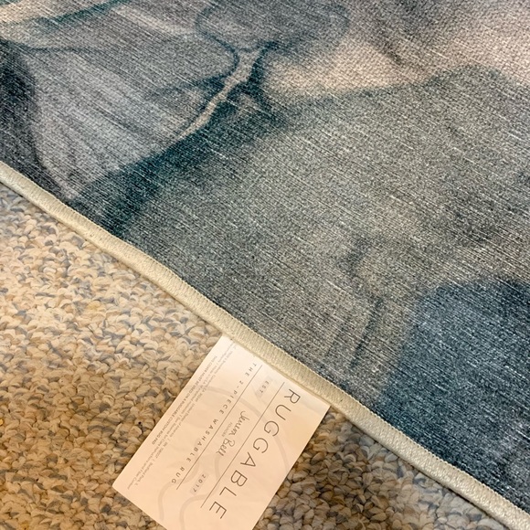 2 Qty 3x5 Ruggable Washable rugs - Picture 2 of 5